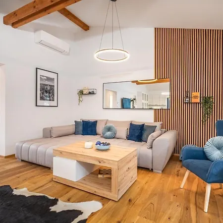 Holiday home Modern Nature Retreat W Pool, Ps5 & Hot Tube Sazava (Benesov)