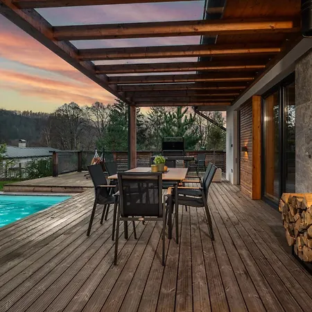 Modern Nature Retreat W Pool, Ps5 & Hot Tube Sazava (Benesov)