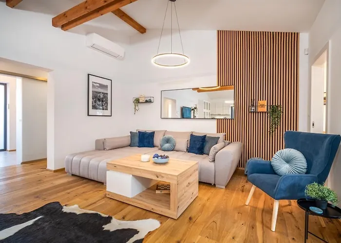 Holiday home Modern Nature Retreat W Pool, Ps5 & Hot Tube Sazava (Benesov)