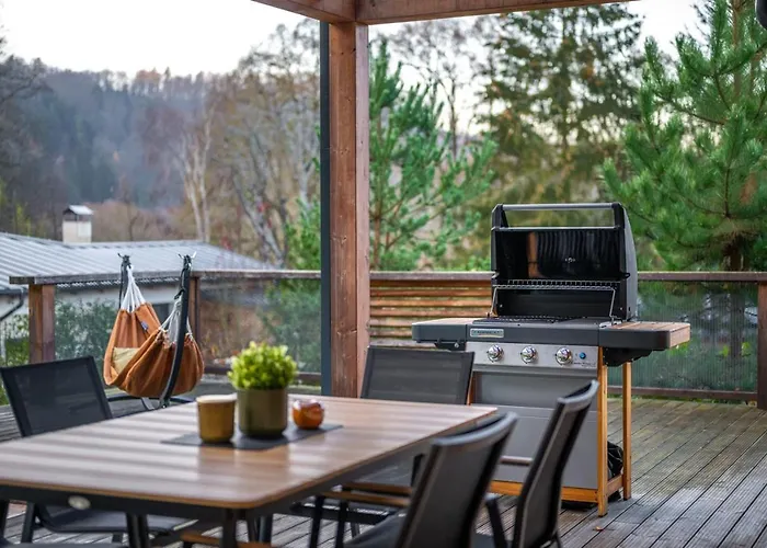 Modern Nature Retreat W Pool, Ps5 & Hot Tube Sazava (Benesov)